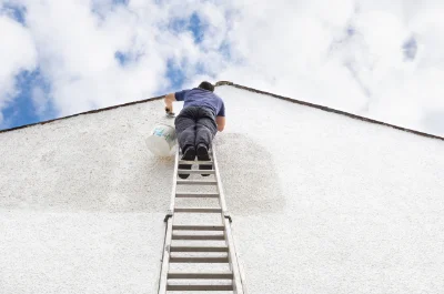 Peinture extérieure à Hennezis — façades et ravalement